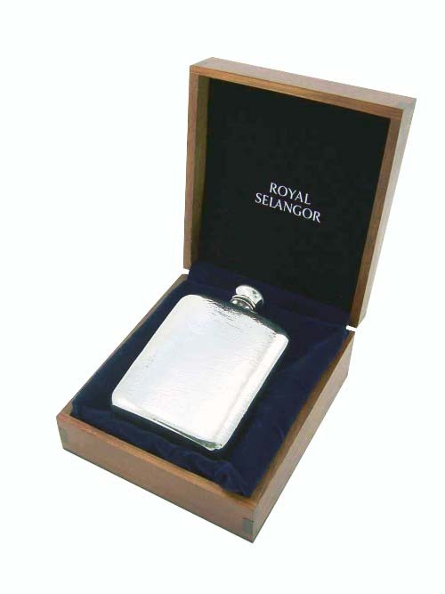 Royal Selangor Hipflask in Wooden Gift Box