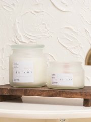 Botany Vanilla Caramel Candle 150g
