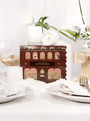 The Aromatherapy Co. Festive Candle Trio Gift Set 3 x 80g