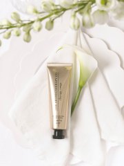 The Aromatherapy Co. White Lily Festive Hand Cream 50ml