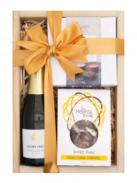 Well Done - Sparkling Wine Hamper