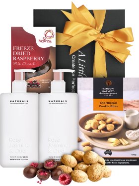The Aromatherapy Co Naturals Pamper Hamper