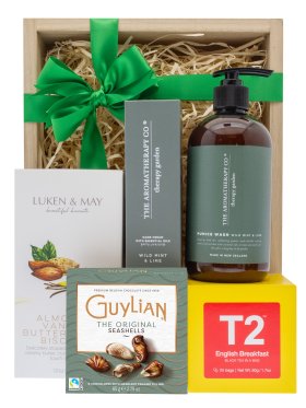 The Aromatherapy Co Gardener's Pamper Hamper