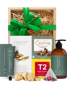 The Aromatherapy Co Gardener's Pamper Hamper