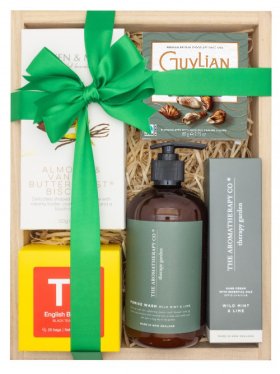 The Aromatherapy Co Gardener's Pamper Hamper