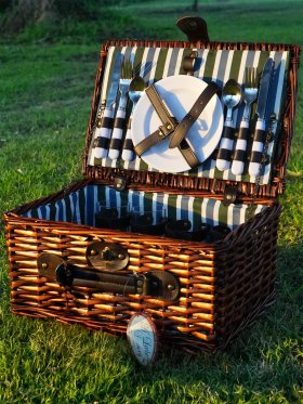 Canterbury Four Person Picnic Basket