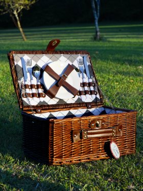 Newbury Two Person Picnic Basket