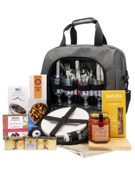 The Great Outdoors - 4 Person Gourmet Picnic Gift