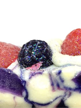 Planet Yum Black Raspberry & Vanilla Artisan Goat Milk Soap 145g