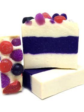 Planet Yum Berrylicious Artisan Goat Milk Soap 145g