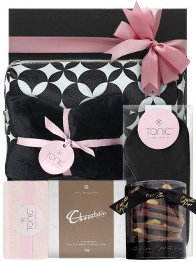 Tonic Iconic Pamper Hamper